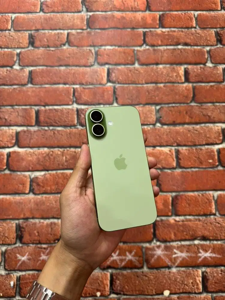 iphone 17 256 sage ibox second
