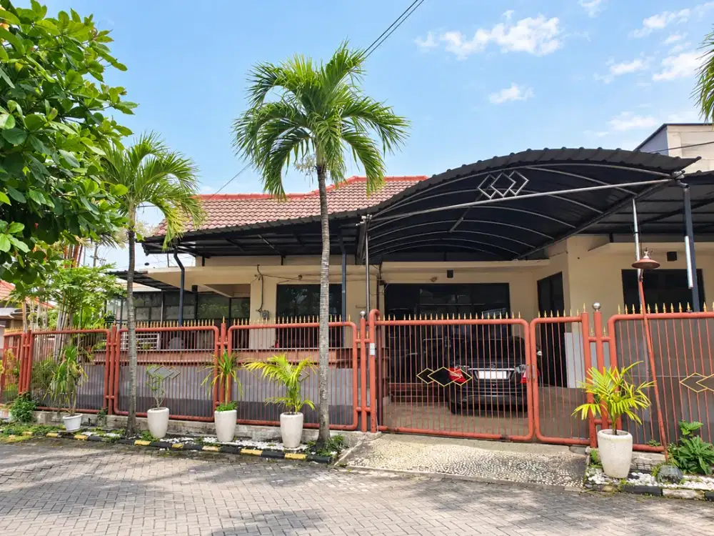 Dijual Rumah di Simpang Darmo Permai Selatan Surabaya
