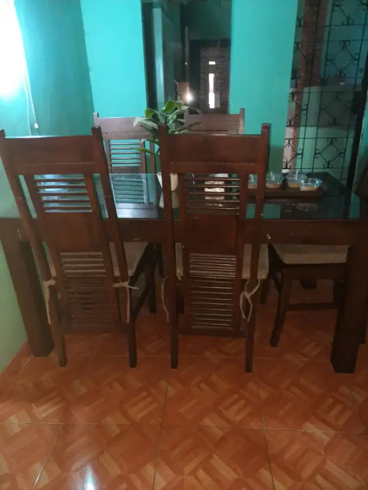 Di jual meja makan