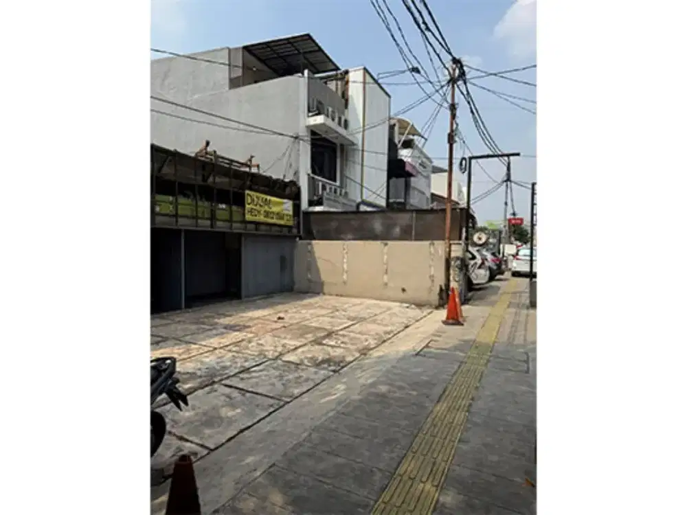 Ruko di Tebet Utara Dalam, Jakarta Selatan