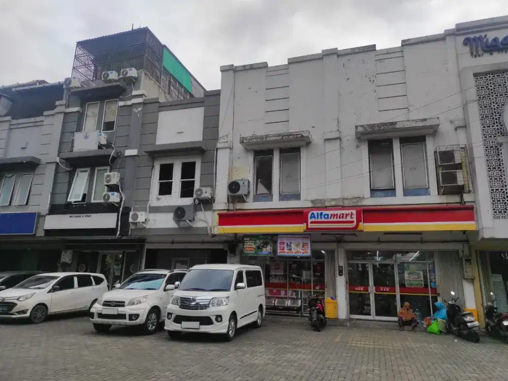 Ruko Dermaga Duren Sawit: 2 Lantai, LT 128 m2, Pinggir Jalan Raya