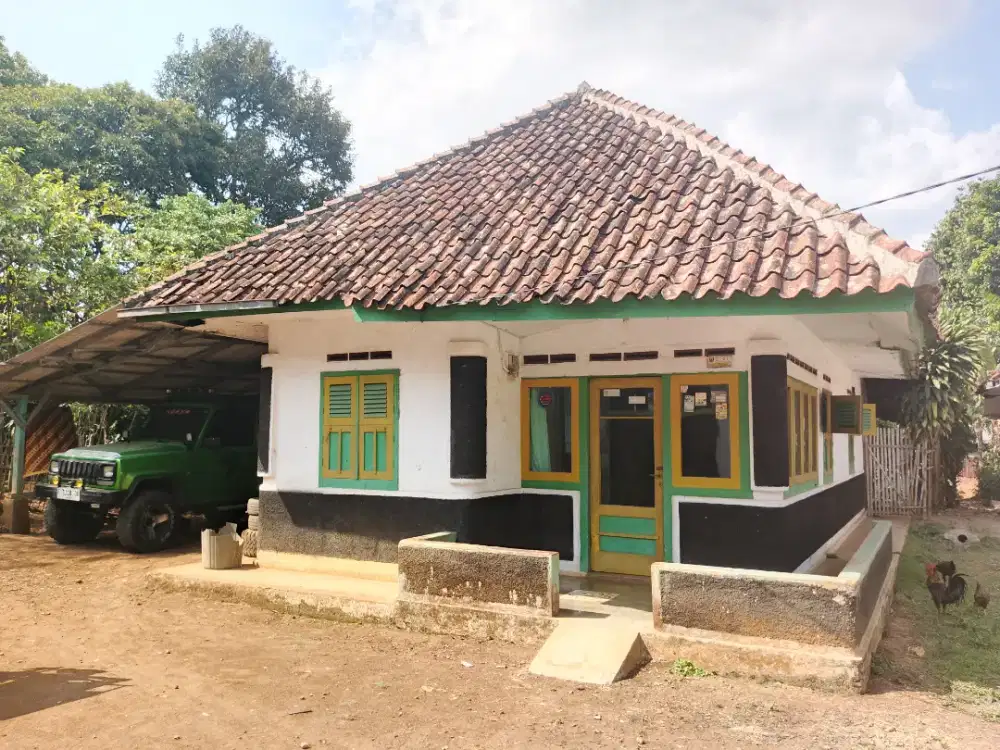 Dijual Rumah Klasik + Tanah 935 m2 SHM | Sukabumi | 650 Juta Nego.
