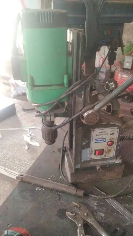 Mesin bor magnet