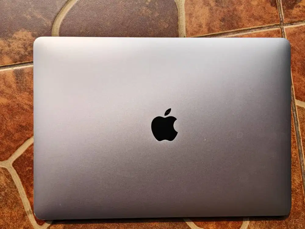 Macbook Air 13 M1 16/256GB Spacegray (MINUS)