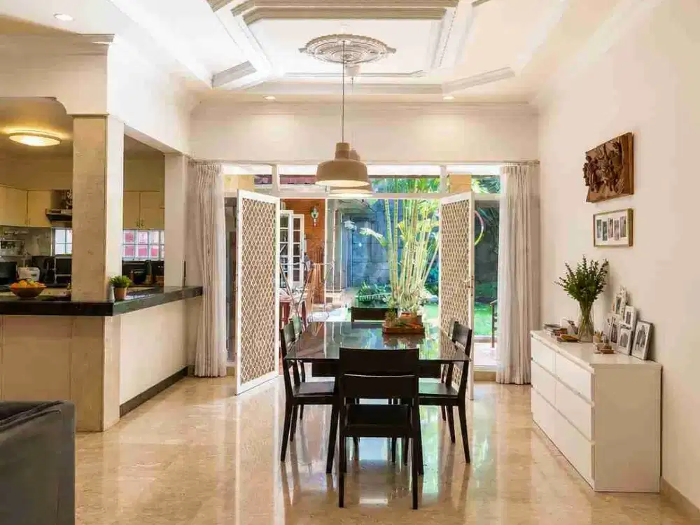 Dijual Murah Rumah Siap Huni di Darmo Permai Selatan Surabaya