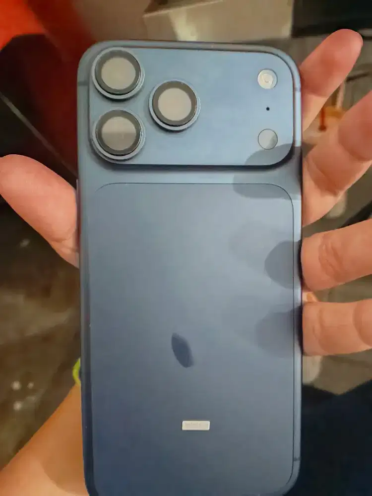 Iphone 17 promax 256 navy