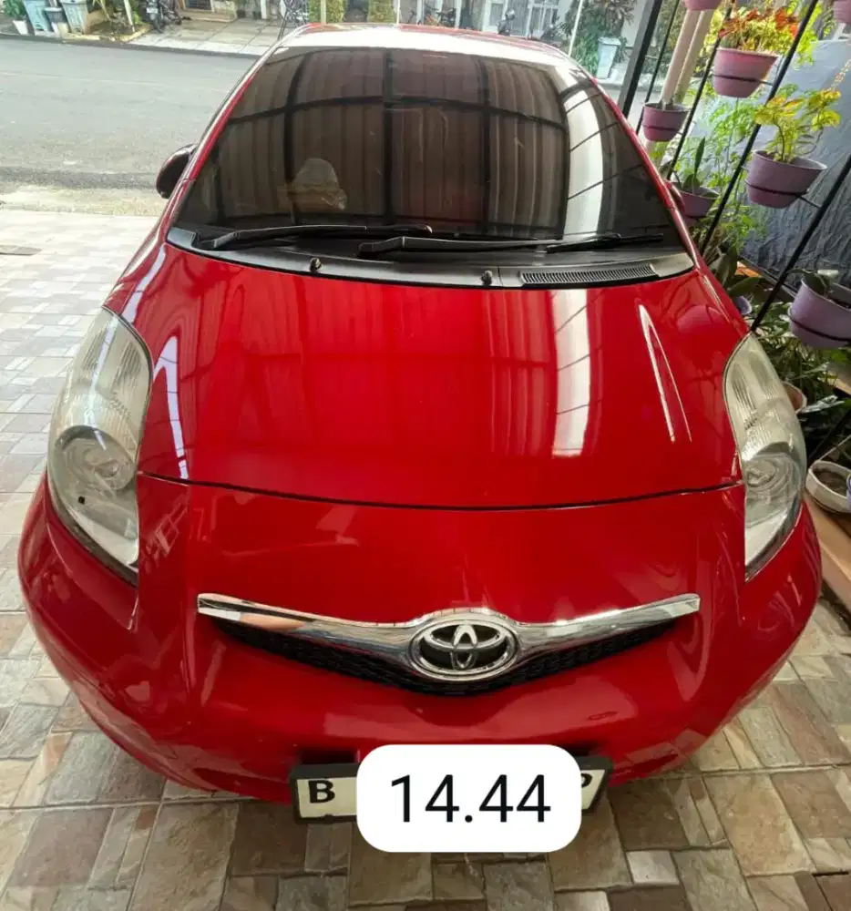 Yaris e manual 2010