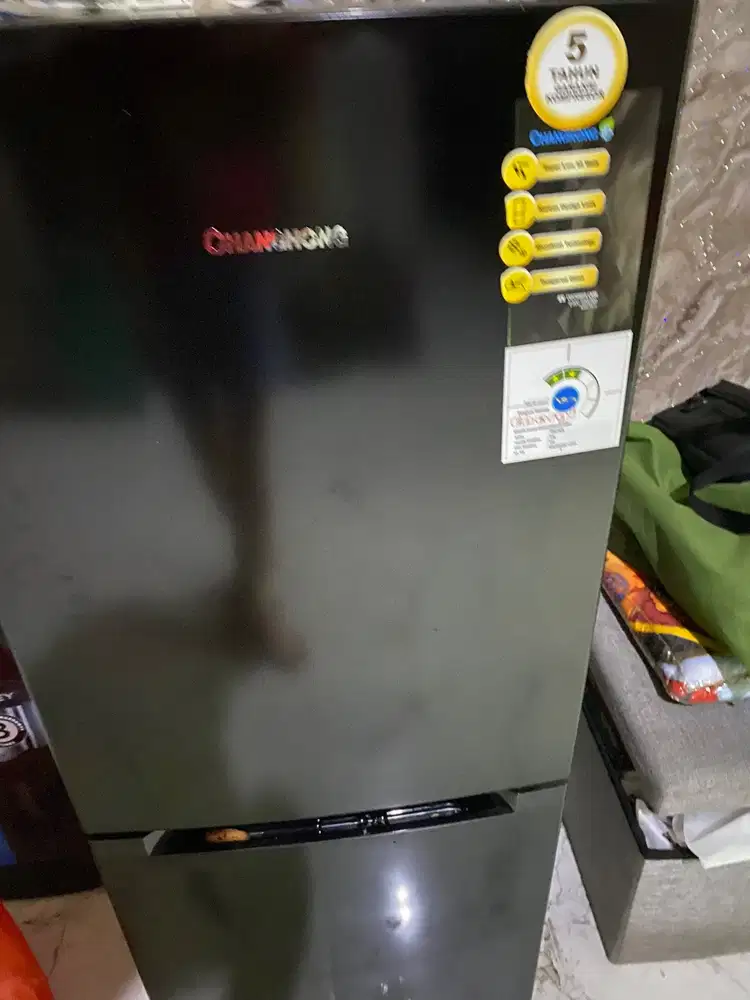 Dijual kulkas 2pintu changhong