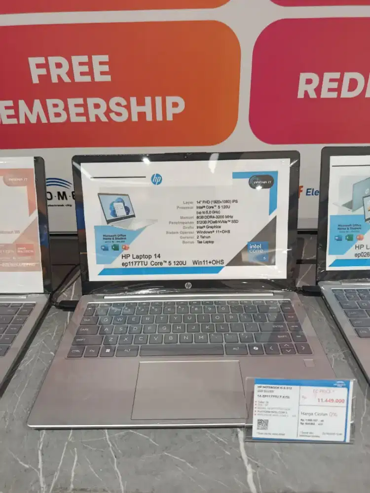 HP NOTEBOOK 15 8/512 SSD
