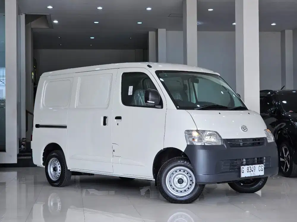 Km 300 Perak Gran Max Blind Van AC 2026 Plat G Tgn1 2025 Grand BV 2024