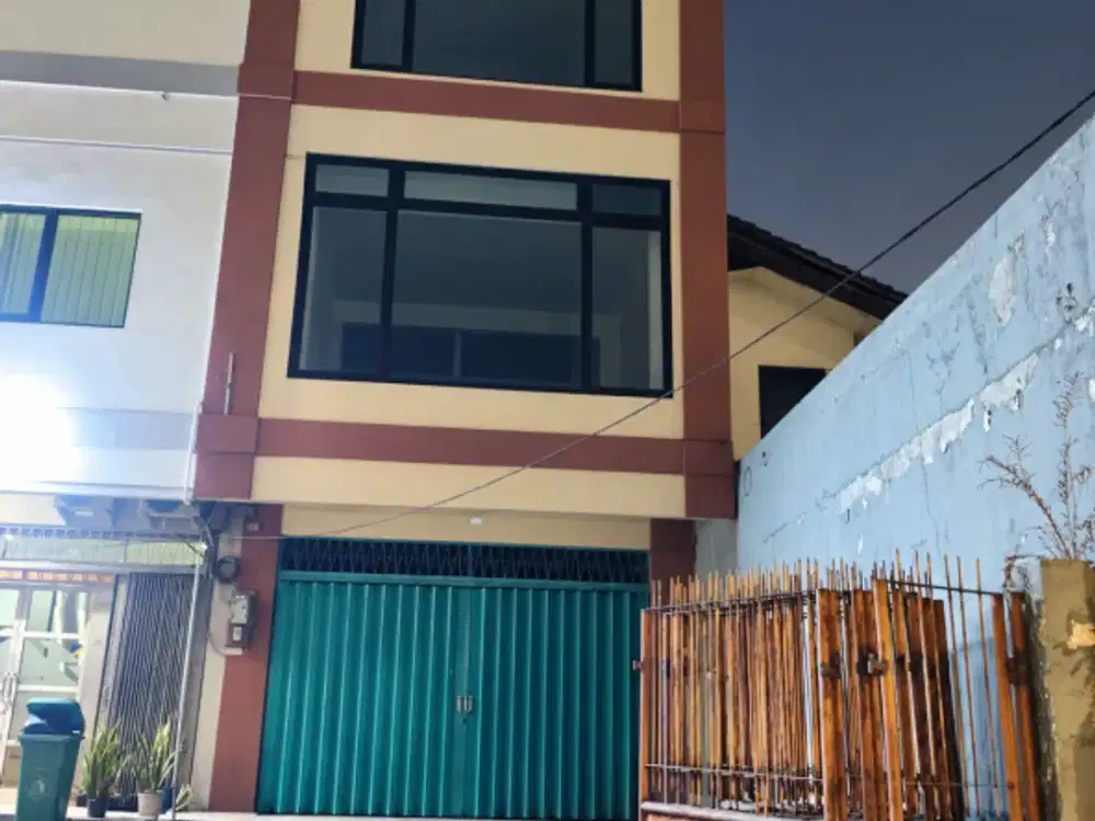 SEWA RUKO 3,5 lantai di KENDANGSARI