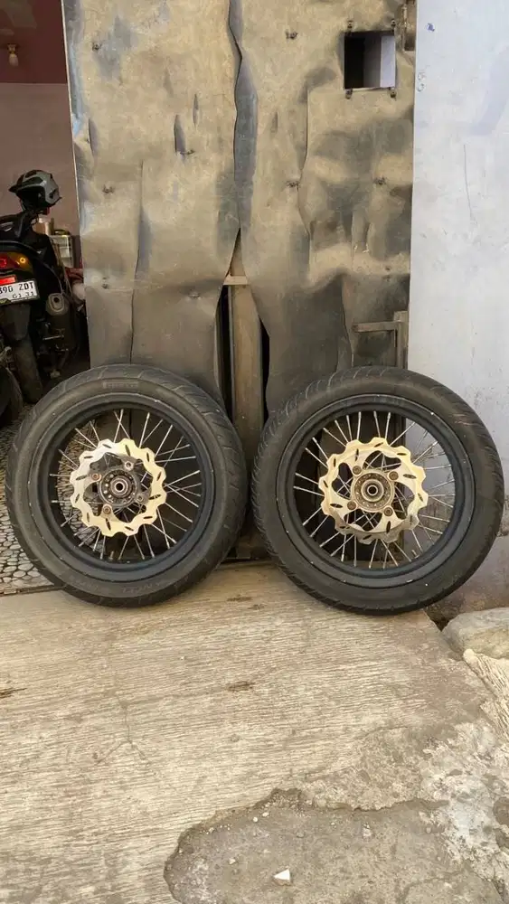 Velg Sumo Lebar Ring 14 jari jari double disk
