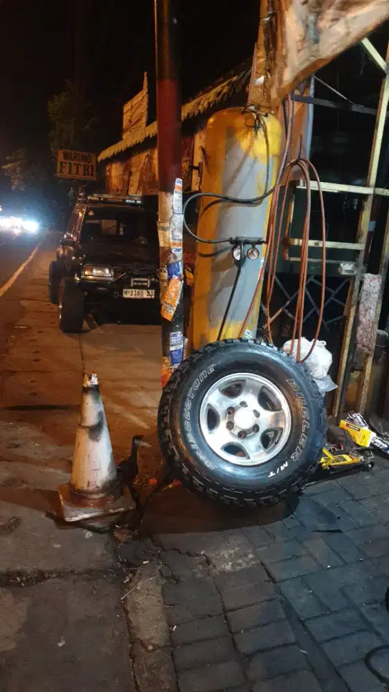 Velg toyota LC vx 80.
