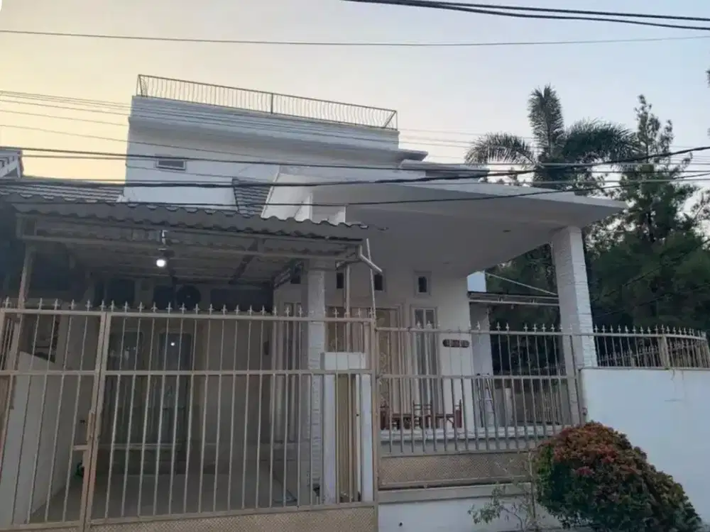 DIJUAL CEPAT RUMAH 2 Lantai Semi Furnished Villa Melati Mas Serpong, Tangerang Selatan