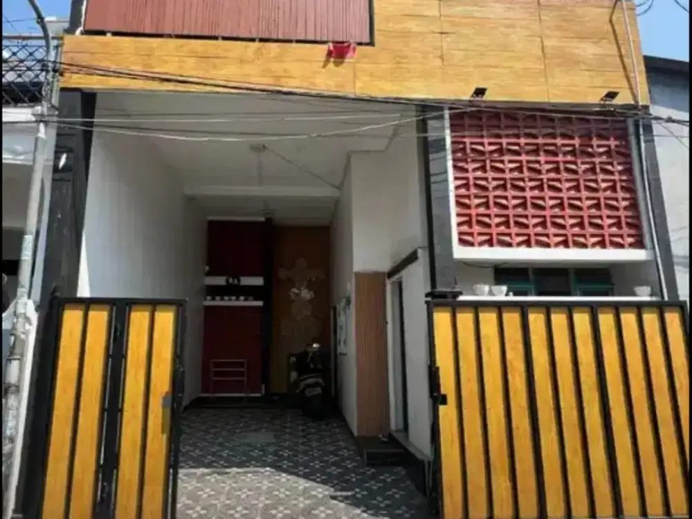 Dijual Murah Rumah 2 Lantai Siap Huni di Kebonsari Jambangan Dekat dengan Cito dan Akses Tol Waru, Surabaya Selatan