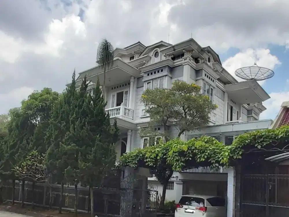 Rumah di Komplek Setraduta Bandung