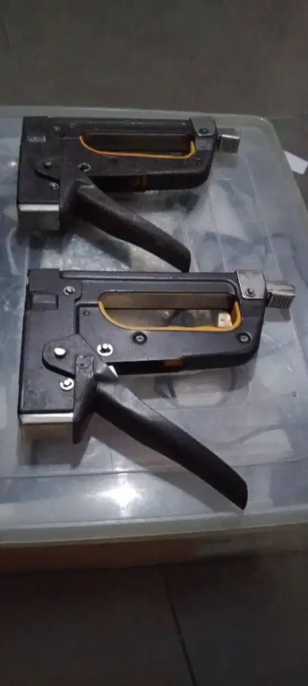 Streples untuk meja prasmanan
