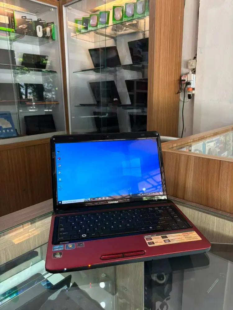 Toshiba Laptop Core i3 Win Ori Cocok Untuk Sekolah/Kerja