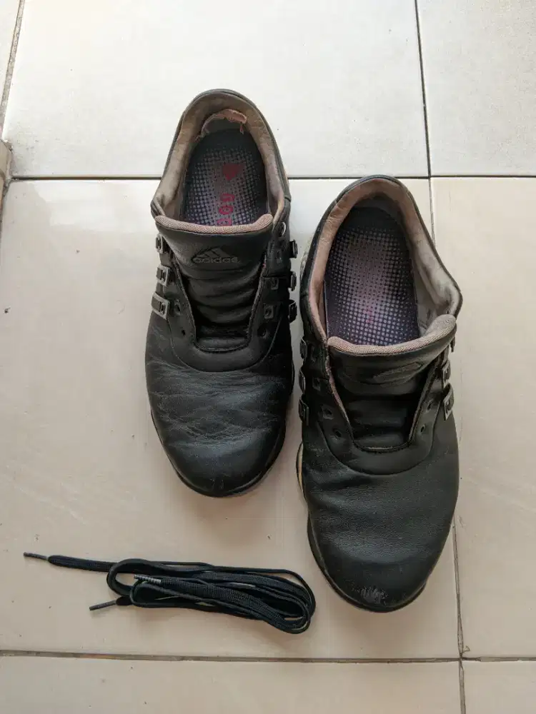 Sepatu Adidas Golf