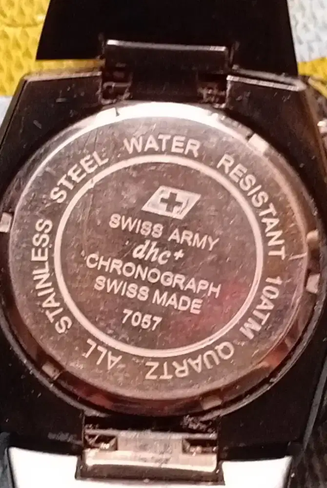 Jam tangan swis army