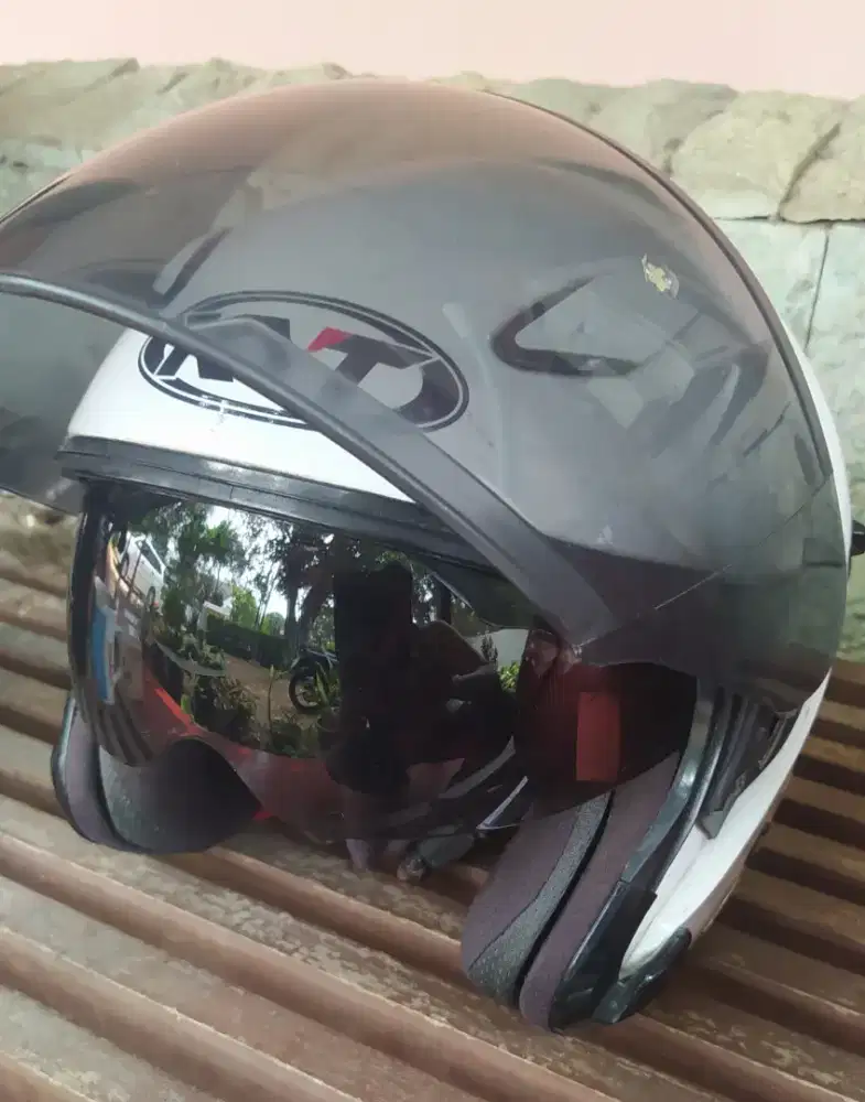 Helm KYT Galaxy double visor