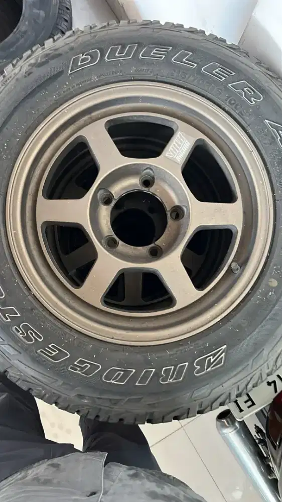 Dijual velg+ban PCD 5 warna bronze