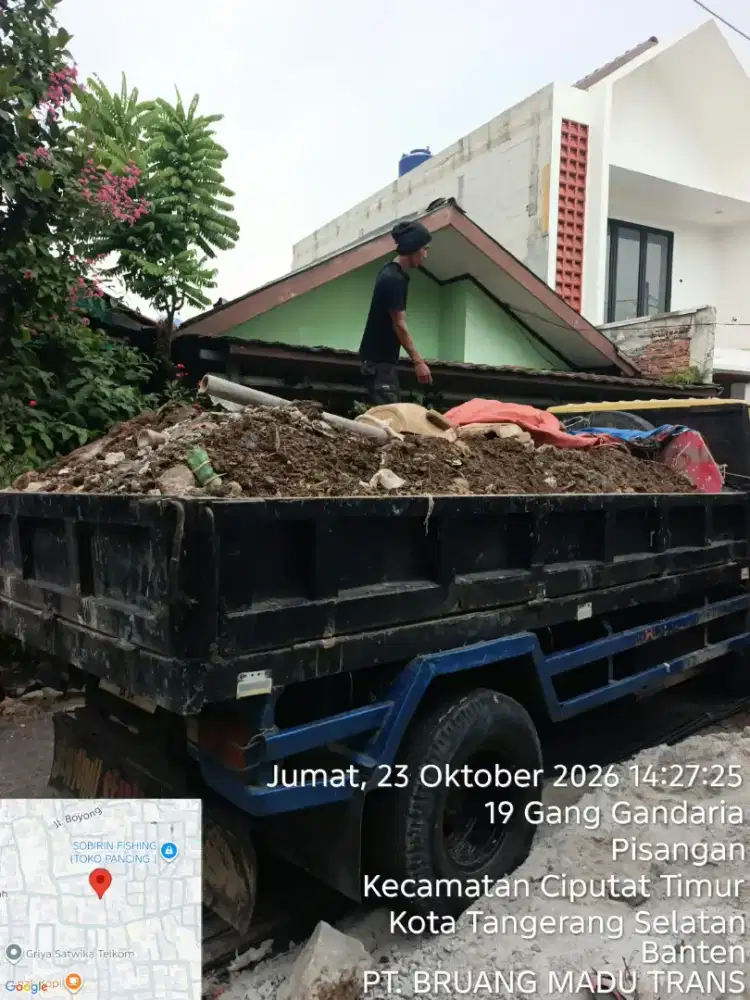 Jasa buang puing dan angkutan sampah