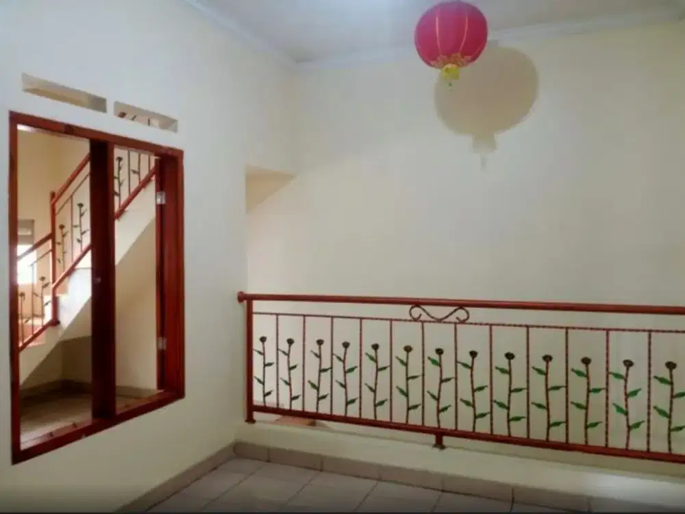Rumah siap huni di komplek Buana Soeta Bandung Timur
