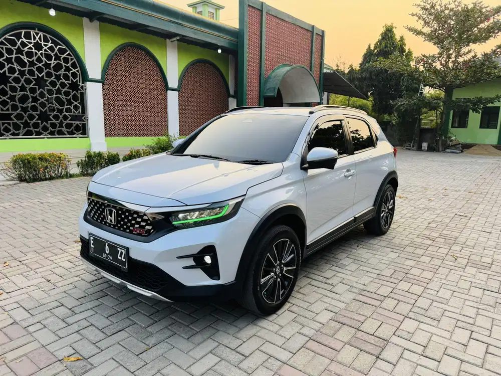 Honda Wrv RS Sensing 2024 Metik
