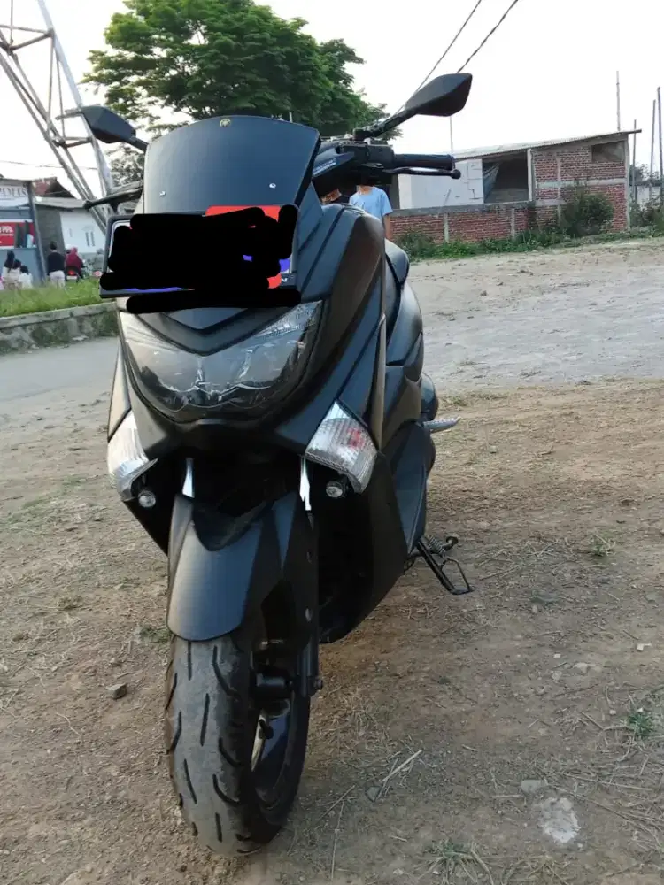 Motor Nmax Non ABS bodi dan mesin mulus hitam Doff
