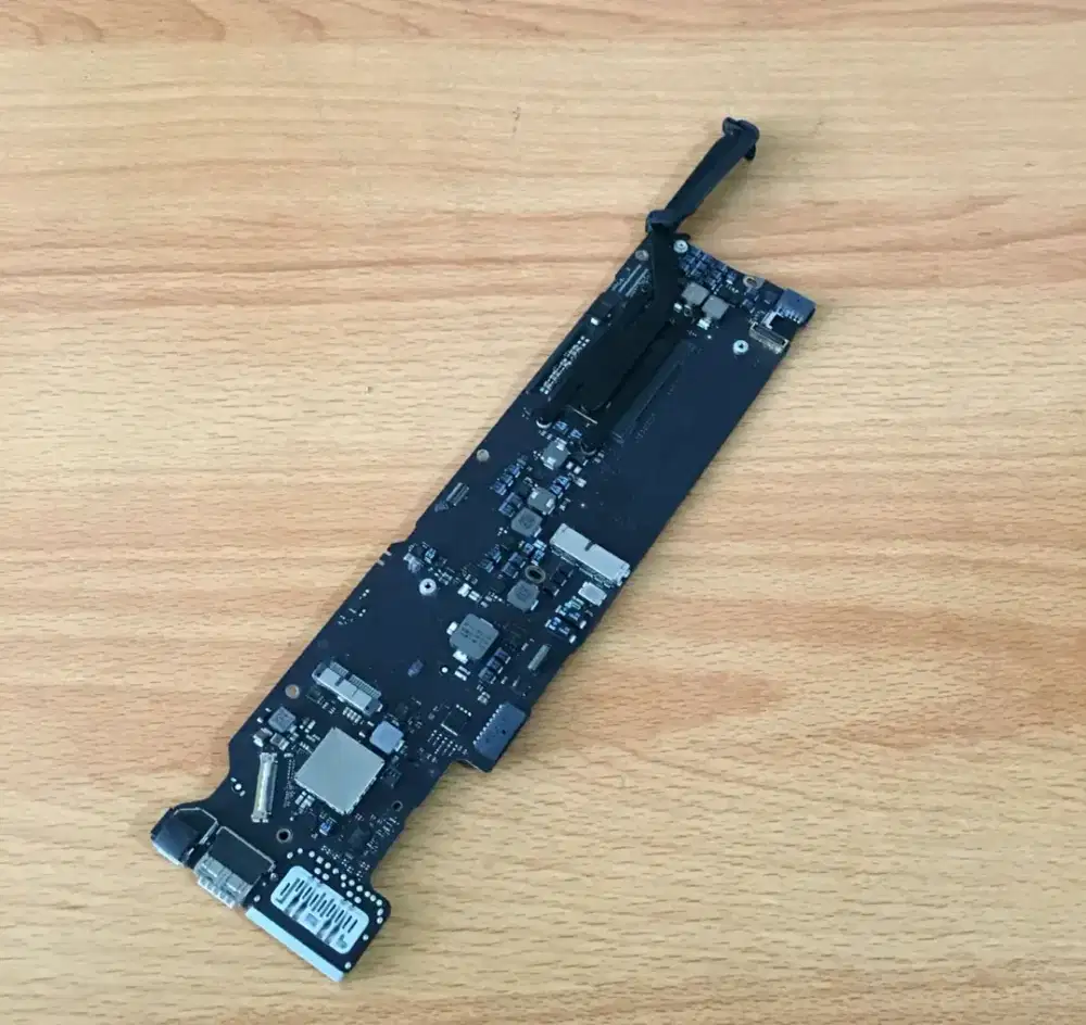Logicboard macbook air 2017 A1466