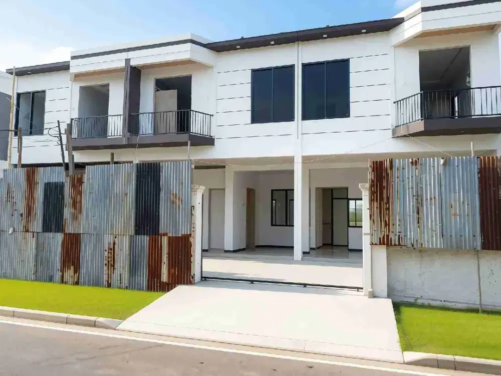 rumah mewah bergaya Eropah 2 lantai di cempaka putih tengah jakarta pusat