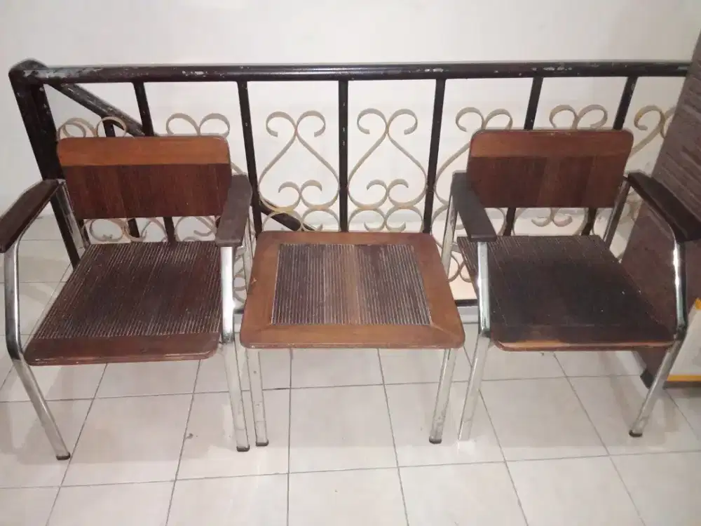 Kursi teras (1 set 2 kursi  & meja)