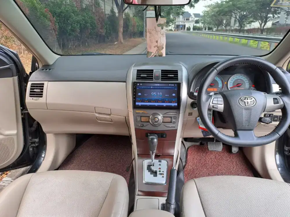 TOYOTA COROLLA ALTIS V 2012