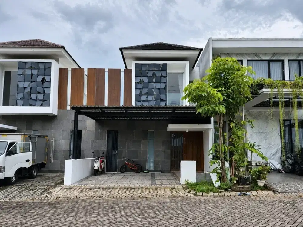 Dijual Rumah Royal Residence Cluster Hampton Surabaya Lake View SHM