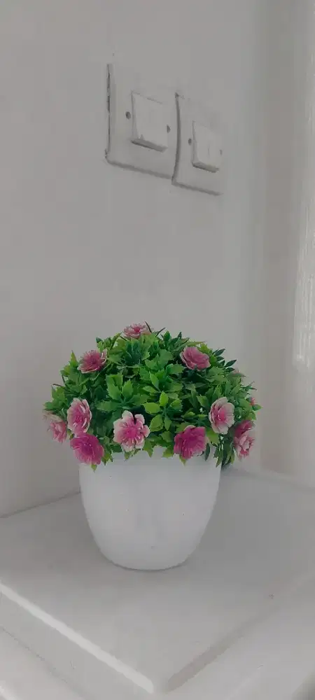 bunga hias plastik artificial putih