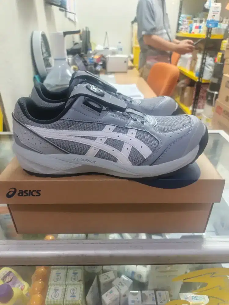 Sepatu Safety Asics CP229 BOA