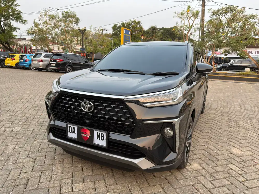 Toyota New Veloz Q 1.5 At 2024