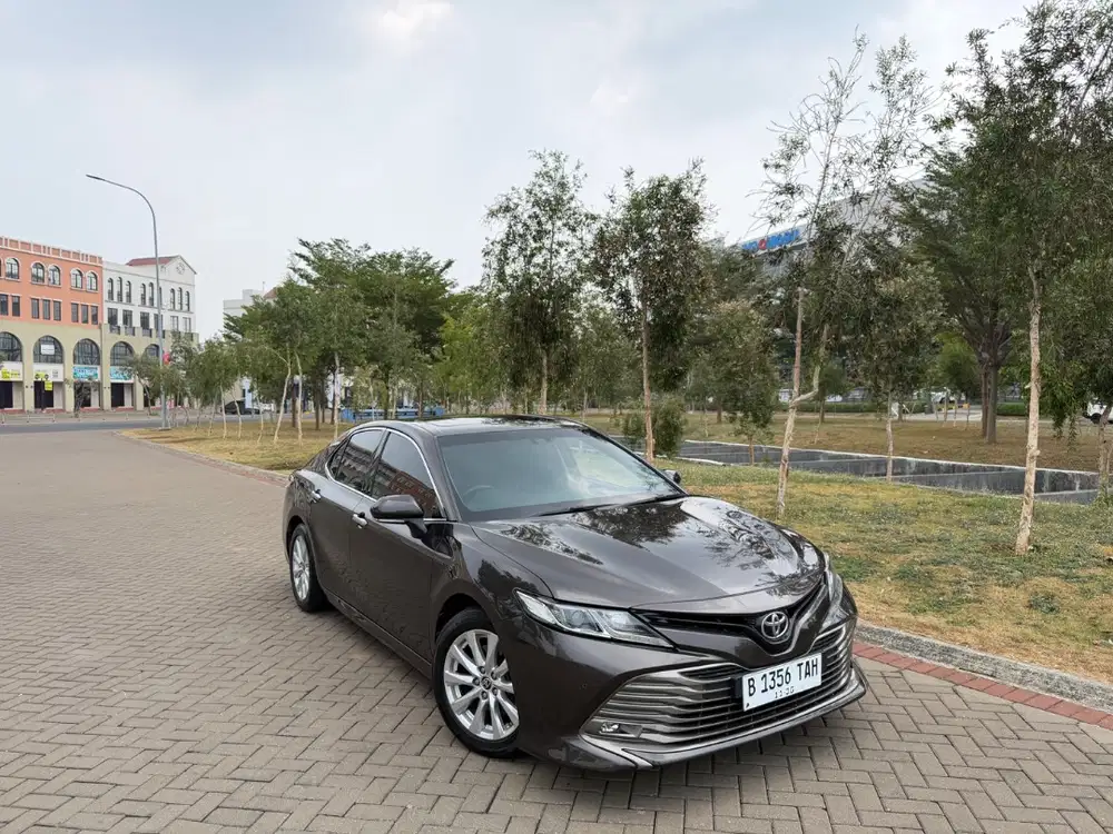 Toyota Camry 2.5 V 2020 AT