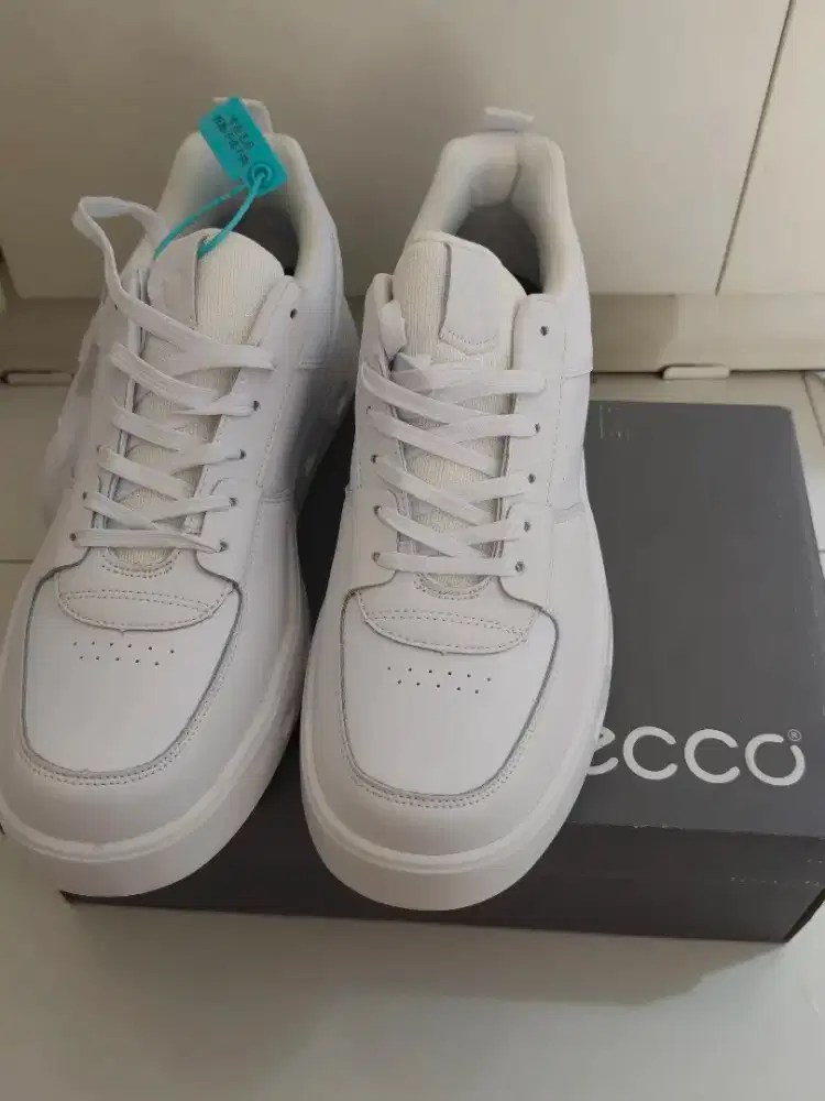 ECCO Street 720 size 45