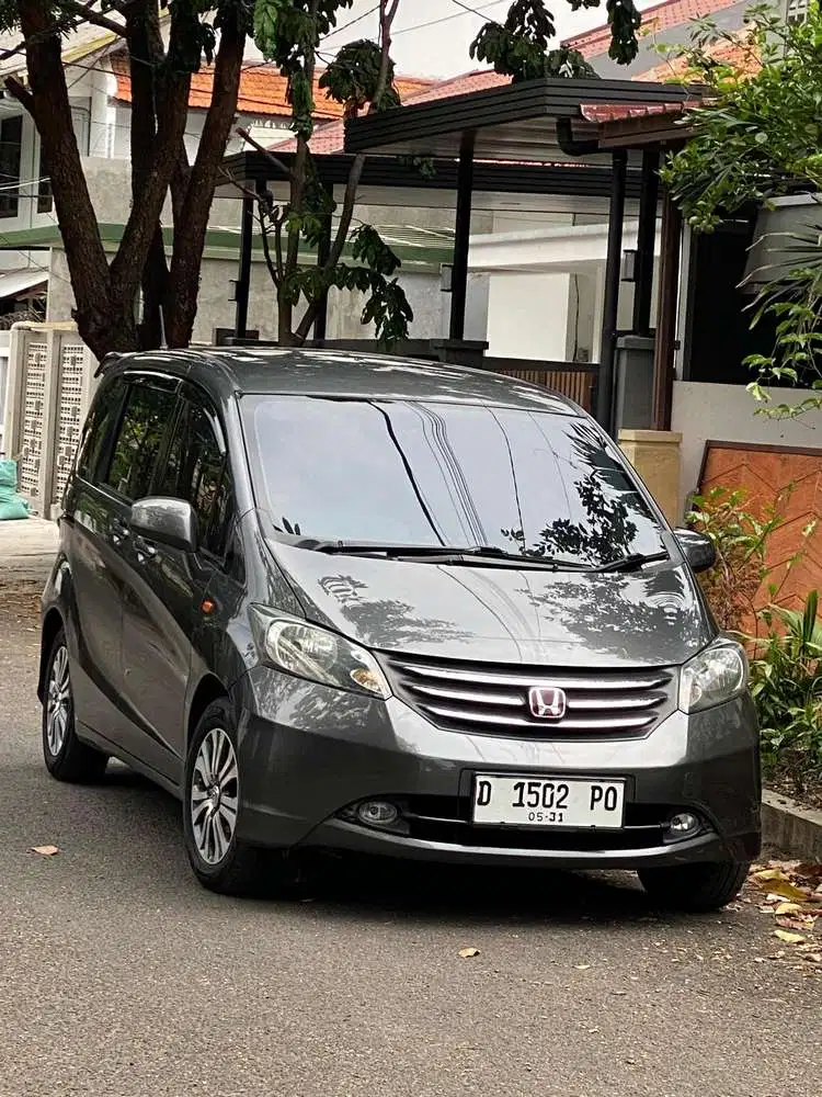 Honda Freed 1.5 PSD 2010 Istimewa