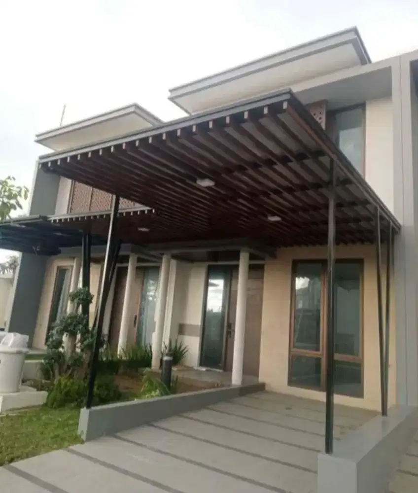 Pemasangan atap solarplat
