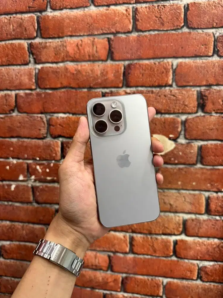 iphone 15 pro 256 natural ibox second