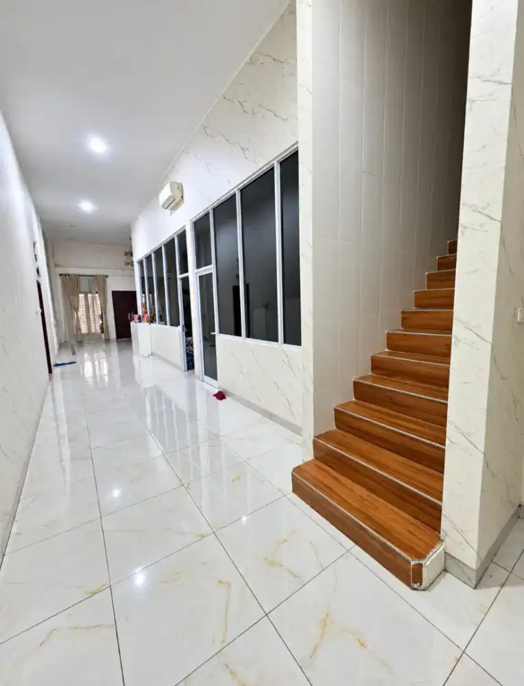 IP3181: Rumah Area Jelambar Cocok Untuk Usaha / Home Industry