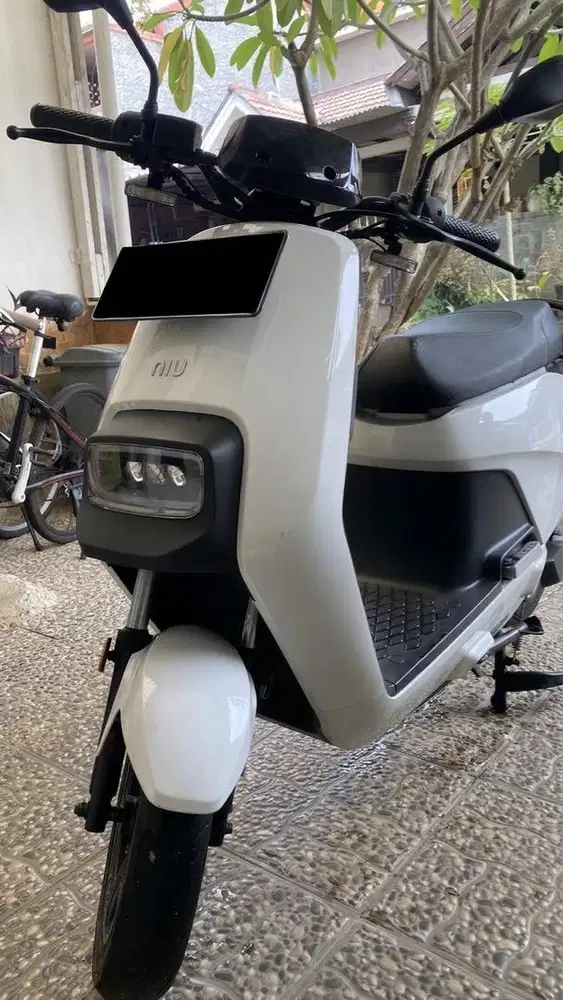 Dijual NIU Gova 03 Ex-Oyika (Rolling Chassis / Tanpa Baterai).
