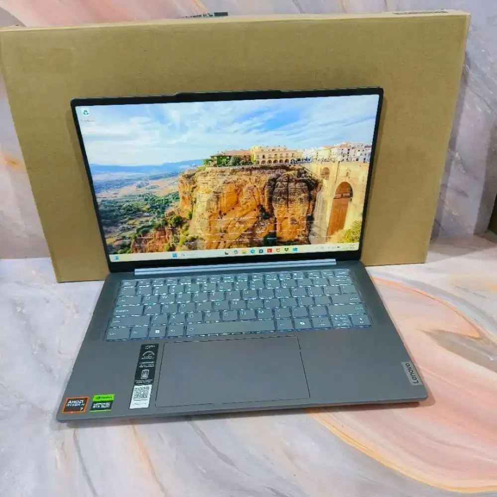 lenovo yoga pro 7 ryzen 7-8845hs 16/1tb ssd rtx 3050 touchscreen