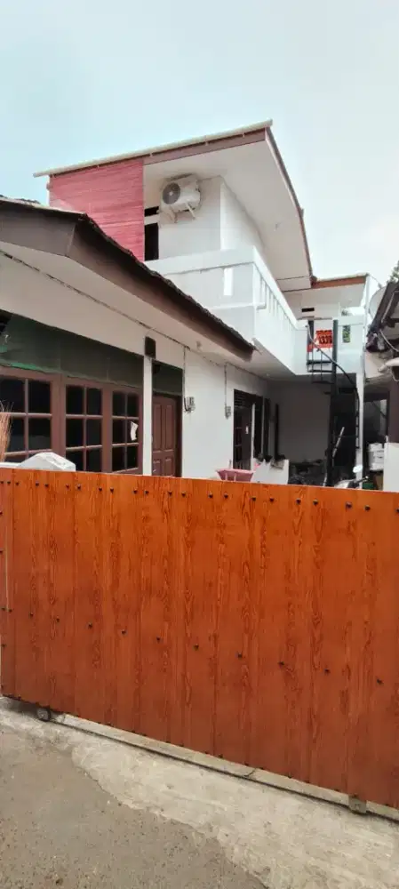 Kos-Kosan Di Jeruk Purut