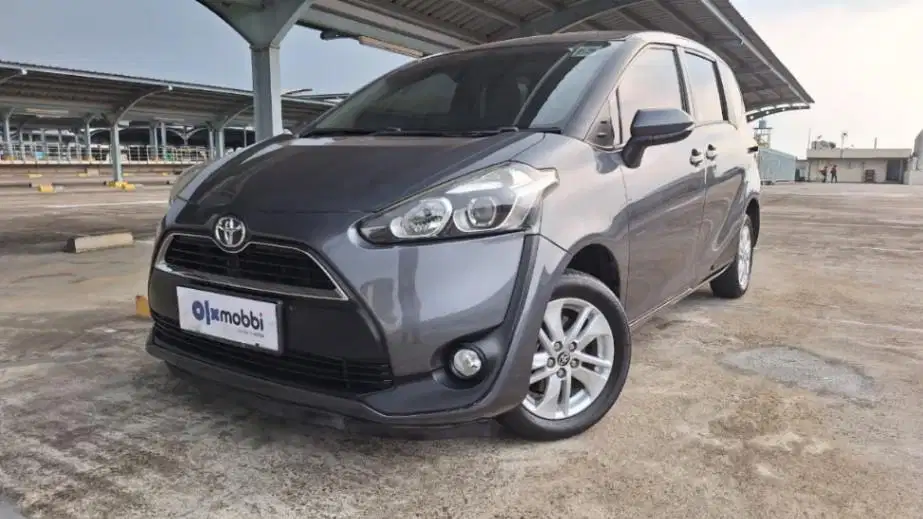Toyota Sienta 1.5 G Bensin-AT 2016 Abu-Abu