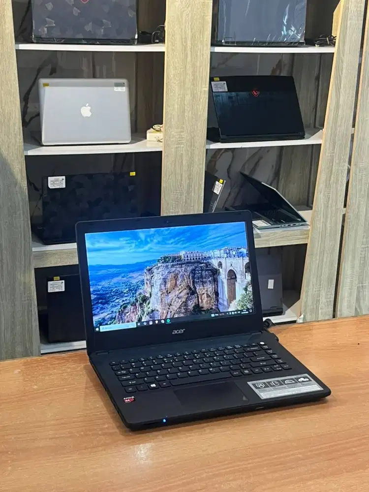 LAPTOP ACER ASPIRE ES1420 AMD A4-5000 RAM 8 HDD 500GB