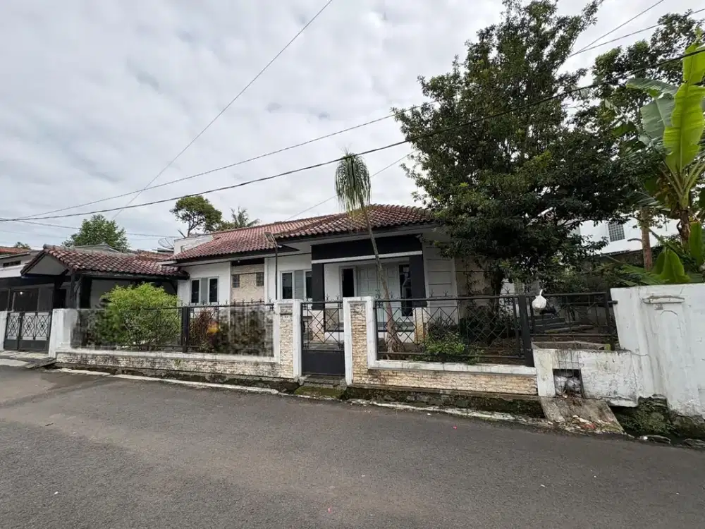 MURAH ! DIJUAL RUMAH MEWAH STRATEGIS DI CIKUTRA BANDUNG